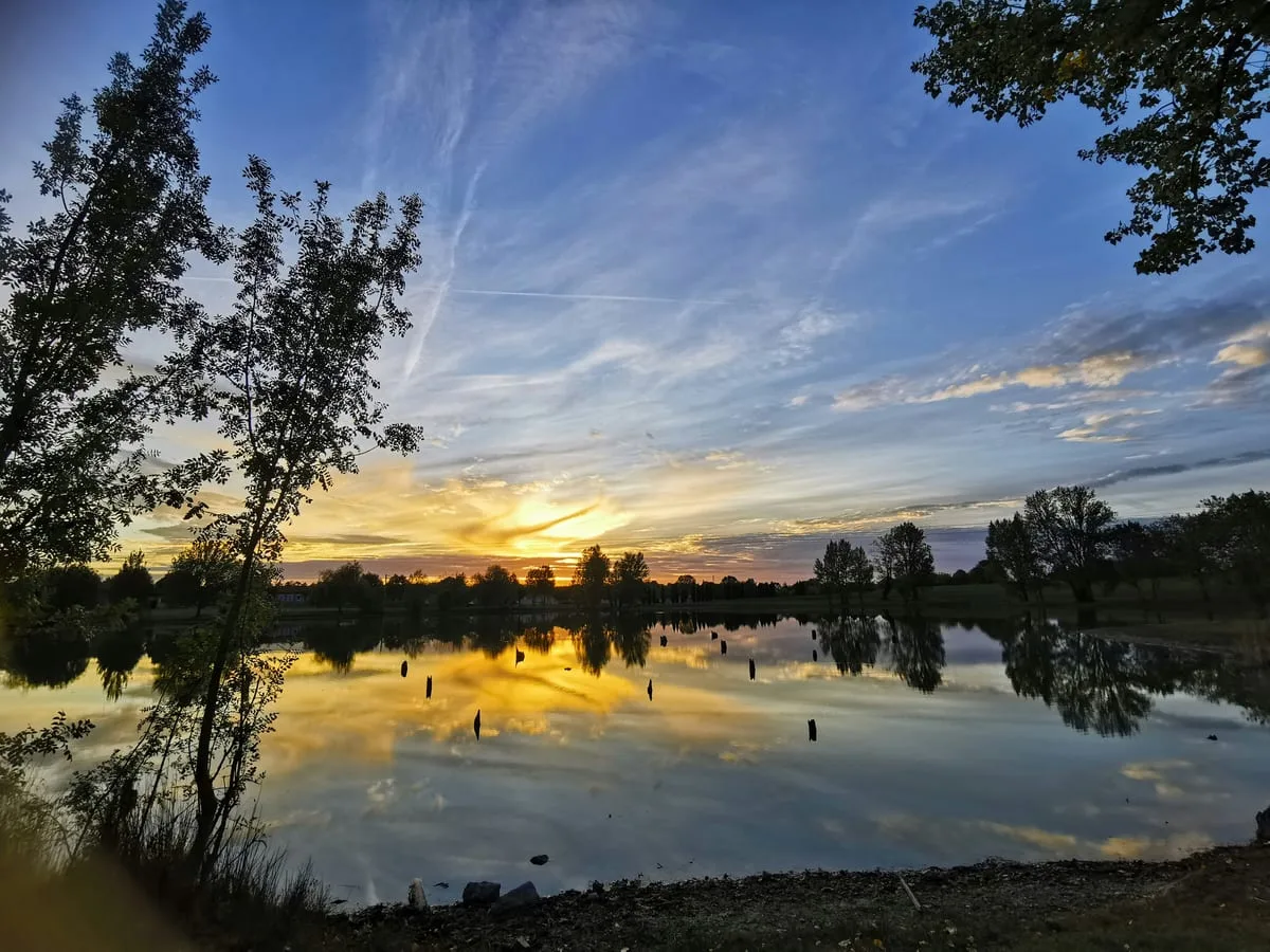 Lightroom 기본 조정 완료 후 사진 — 노출·하이라이트·섀도 보정 적용 결과